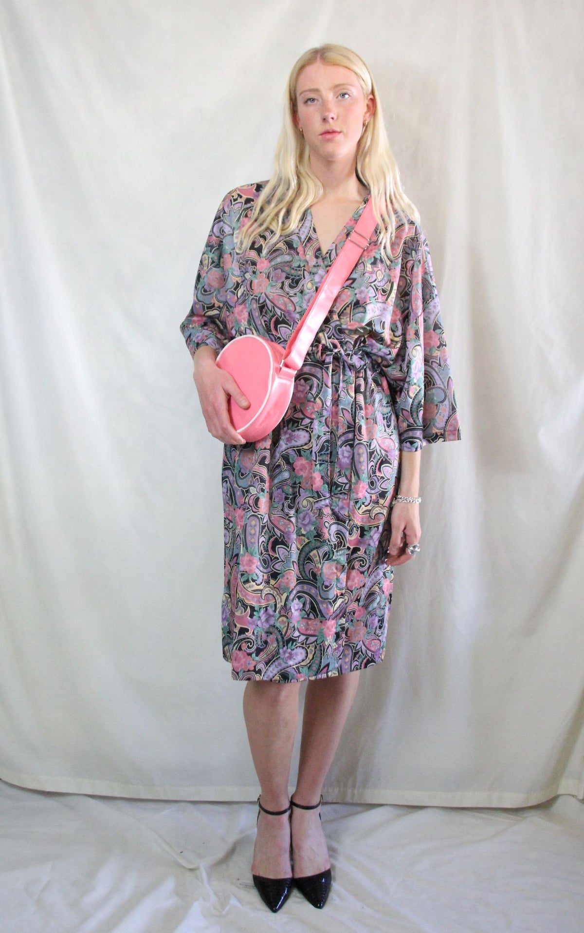 Rent vintage 1970's printed kimono dress with matching waist belt
