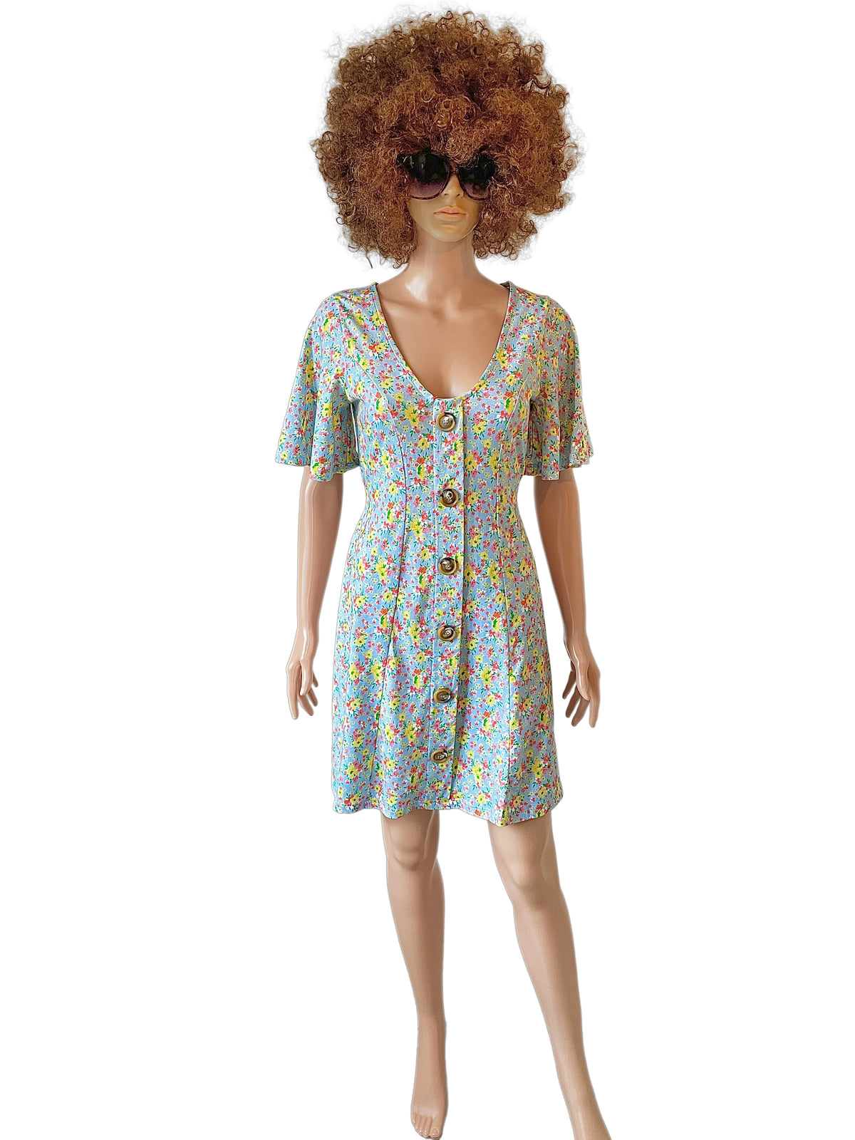 Rent Vintage and Pre-loved fashion rentals. Wardrobe Rental. Dress Hire. Bristol Alterations