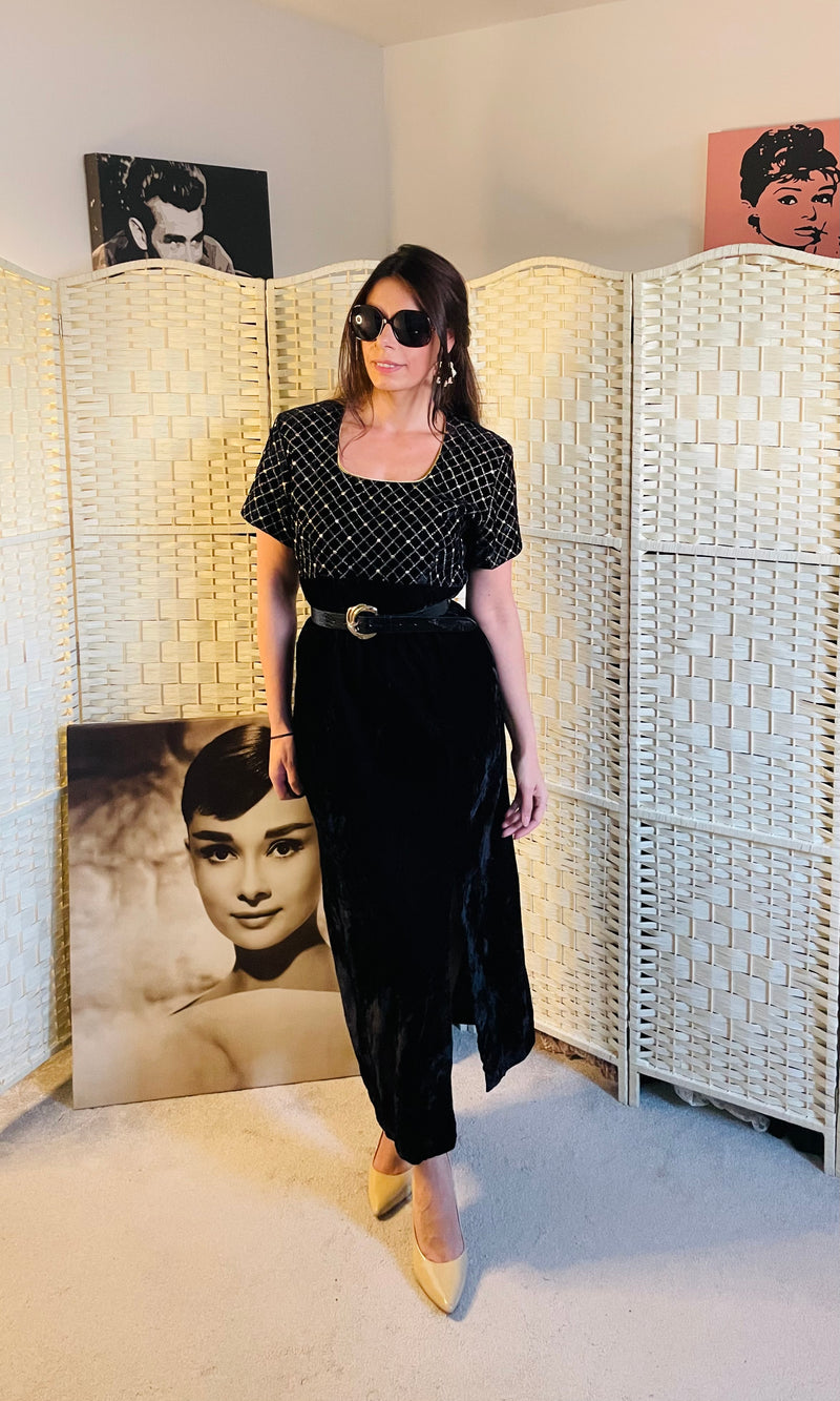 Dresses to rent rent a dress Rent vintage dress vintage fashion rentals from WearMyWardrobeOut at WearMyWardrobeOut we rent dresses to hire we hire designer bags rent dress rental and Rent luxury vintage fashion in Bristol we are a sustainable fashion