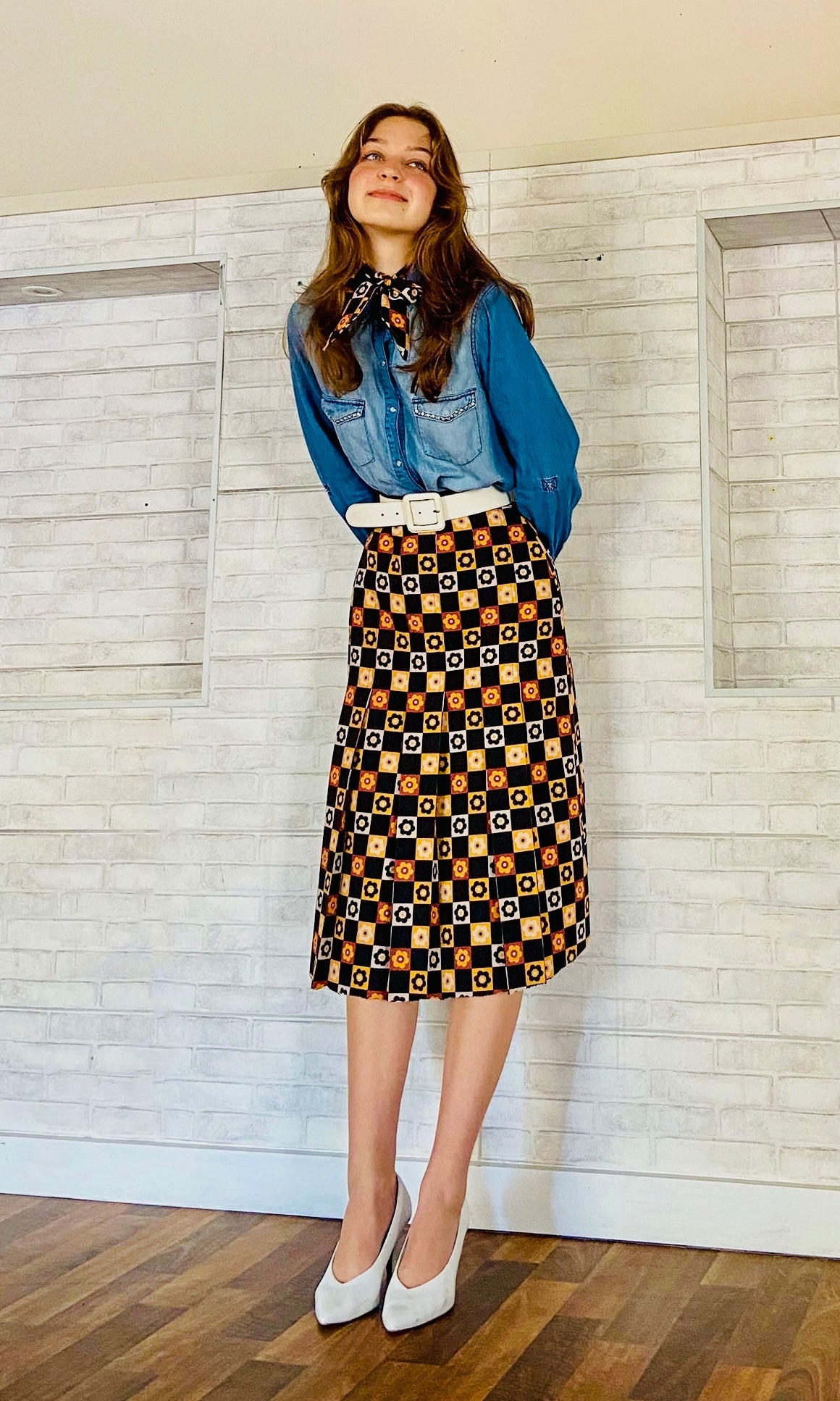 rent 70s skirt