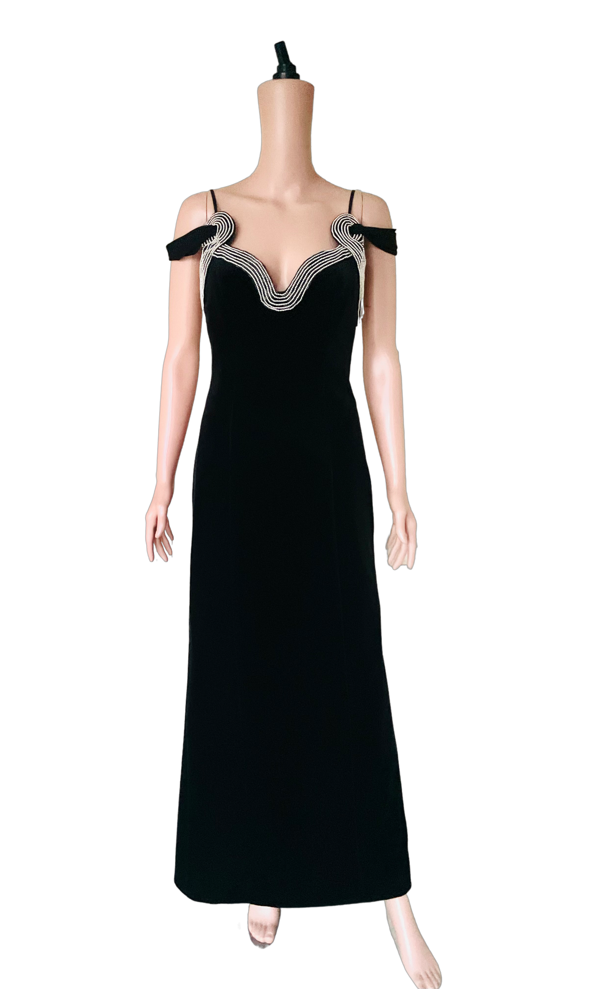 Rent dress jumper for rent rental dress rent a dress hire a dress rent vintage dress vintage fashion rentals from WearMyWardrobeOut rent dresses to hire we hire designer bags rent dress rental and Rent luxury vintage fashion in Bristol sustainable fashion Vintage Fashion