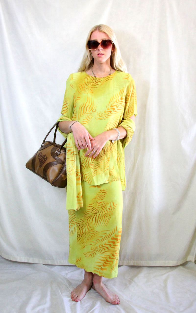 Rent vintage yellow printed three piece outfit. Skirt, top and matching scarf 