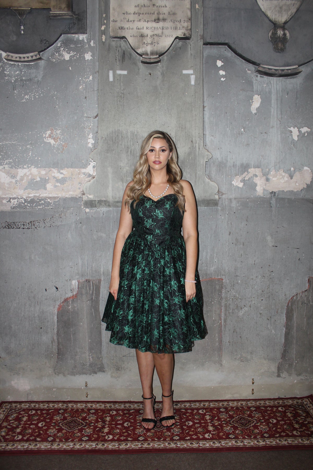 Vintage Lace Prom Midi Dress – WearMyWardrobeOut Vintage Lace Prom Midi Dress – WearMyWardrobeOut