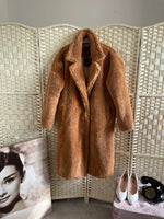 Teddy Coat in faux fur material
