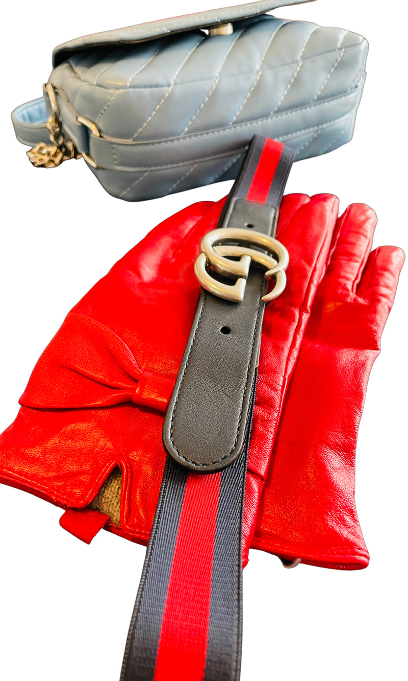 Rent red driving gloves